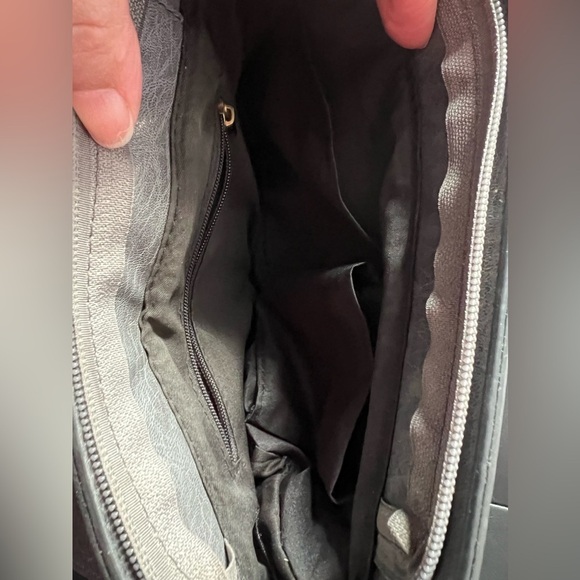 Lino Perros Crossbody Purse - Picture 4 of 5